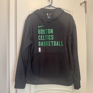 Nike Black Boston Celtics Performance Spotlight On-Court Practice Hoodie NWT
